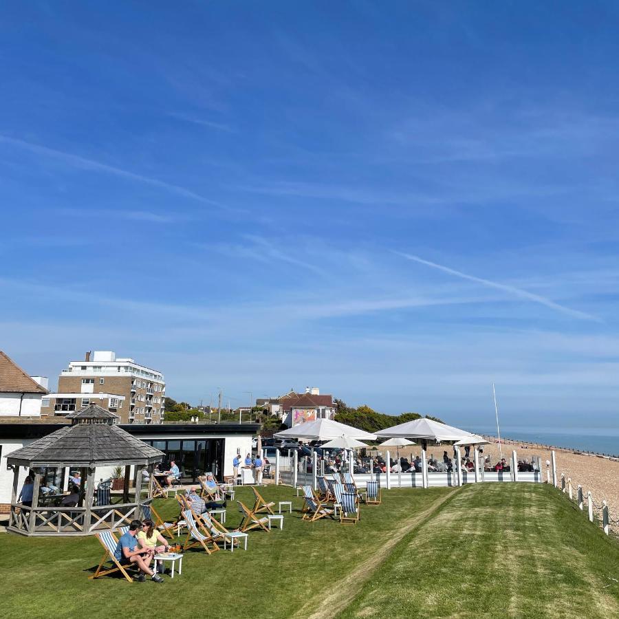 The Relais Cooden Beach And Spa Bexhill-on-Sea Esterno foto