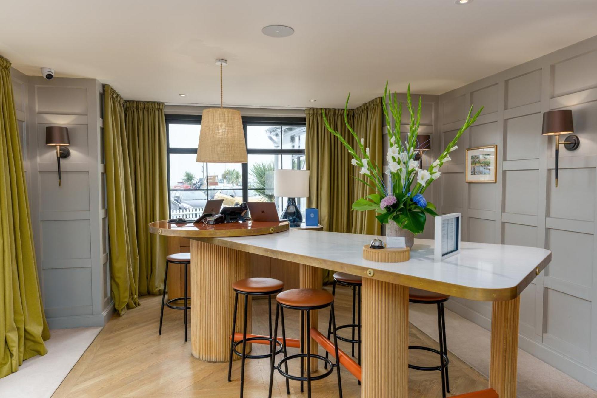 The Relais Cooden Beach And Spa Bexhill-on-Sea Esterno foto